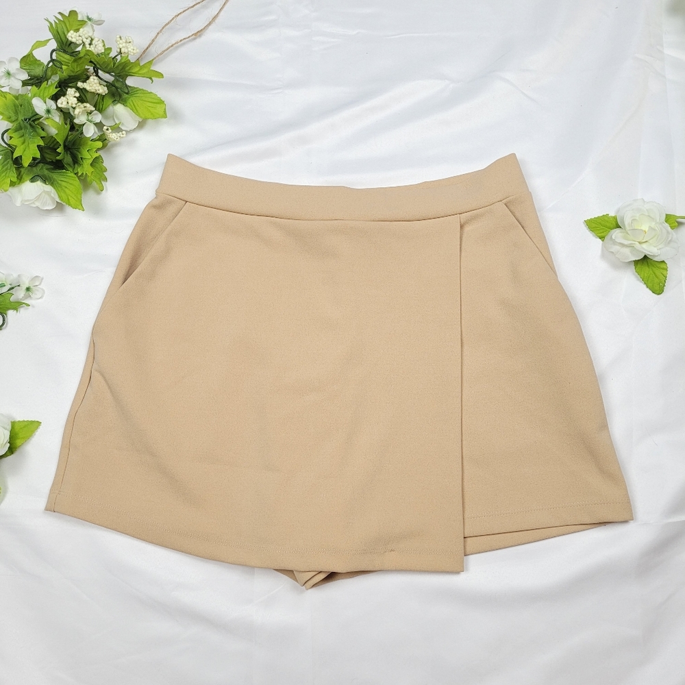 NWT F21 Wrap Skort